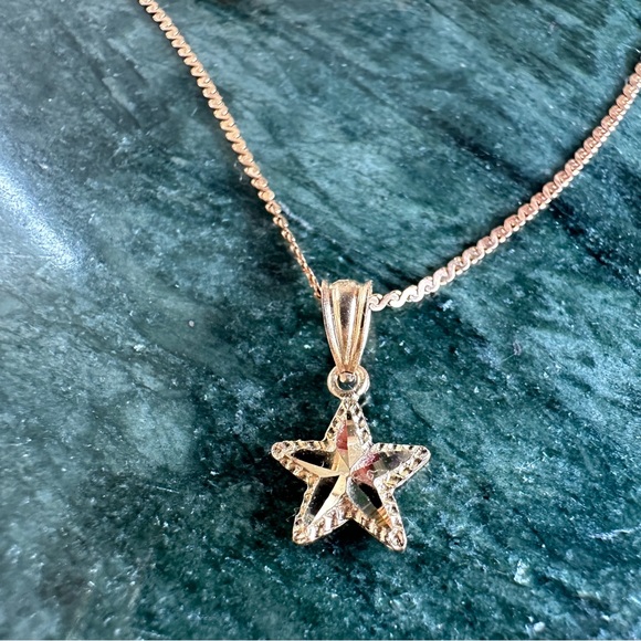 14K solid gold earrings and pendant set with chain - Picture 2 of 7